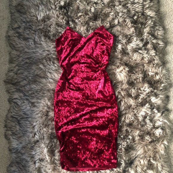 Crushed Velvet dress - Picture 1 of 4